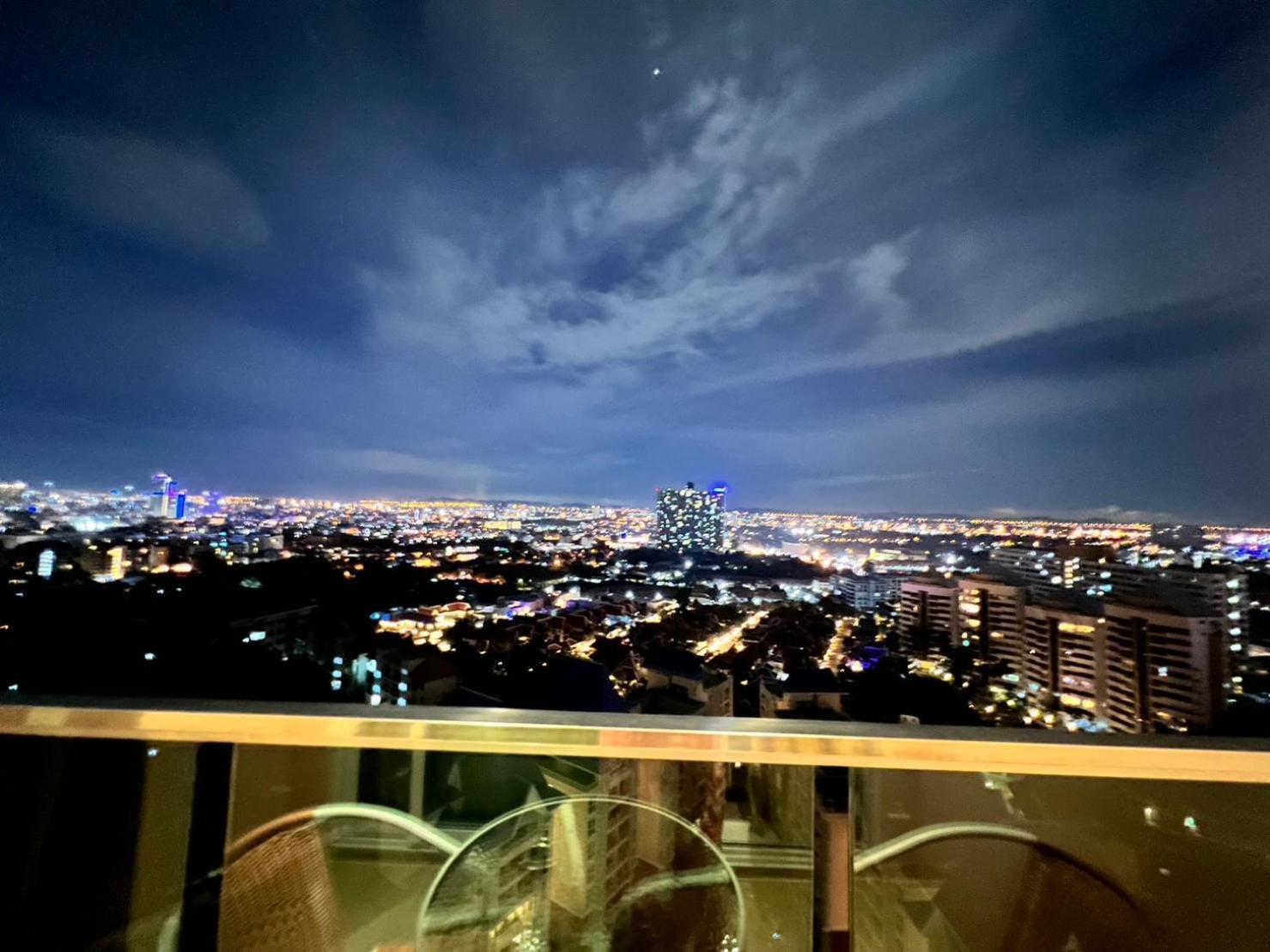 Grande Cariibbean Pattaya By Thita Aparthotel Ngoại thất bức ảnh