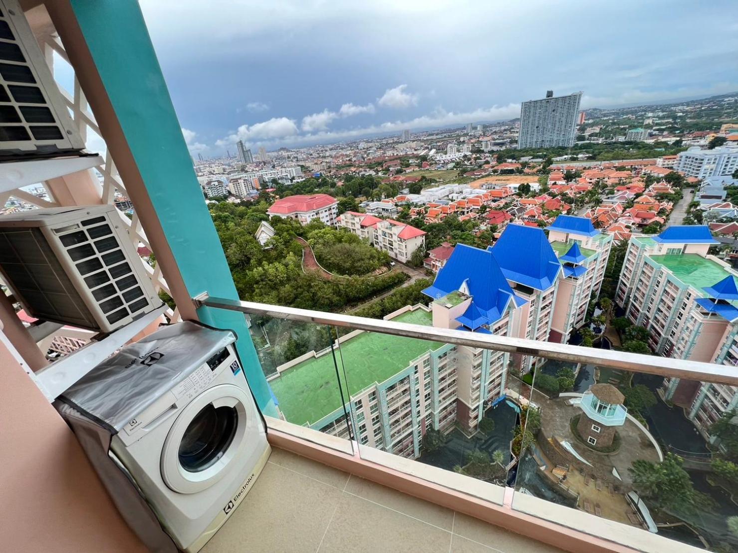 Grande Cariibbean Pattaya By Thita Aparthotel Ngoại thất bức ảnh