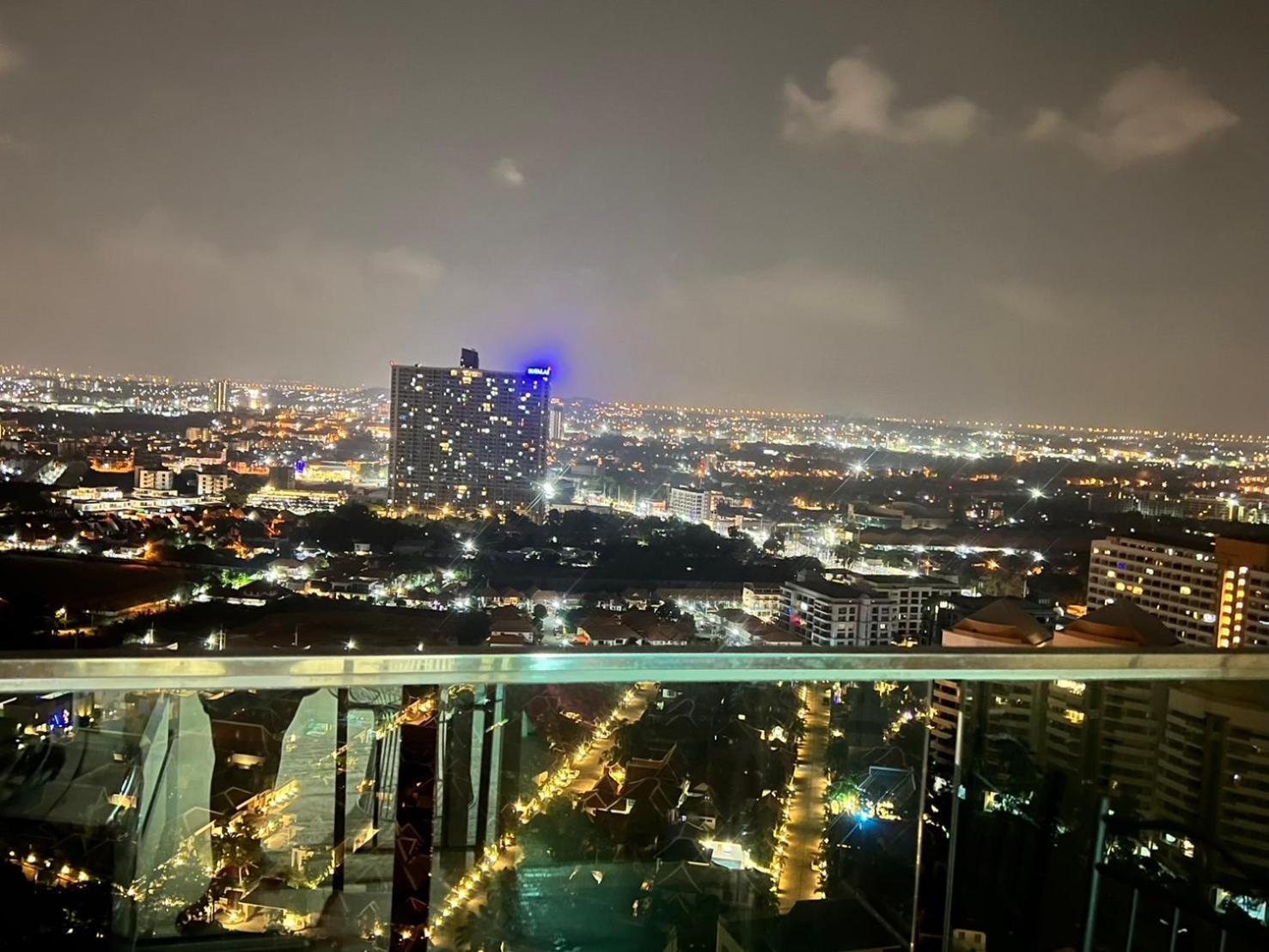 Grande Cariibbean Pattaya By Thita Aparthotel Ngoại thất bức ảnh